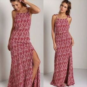 NWT Stone Cold Fox Helmut Gown Red Size 1